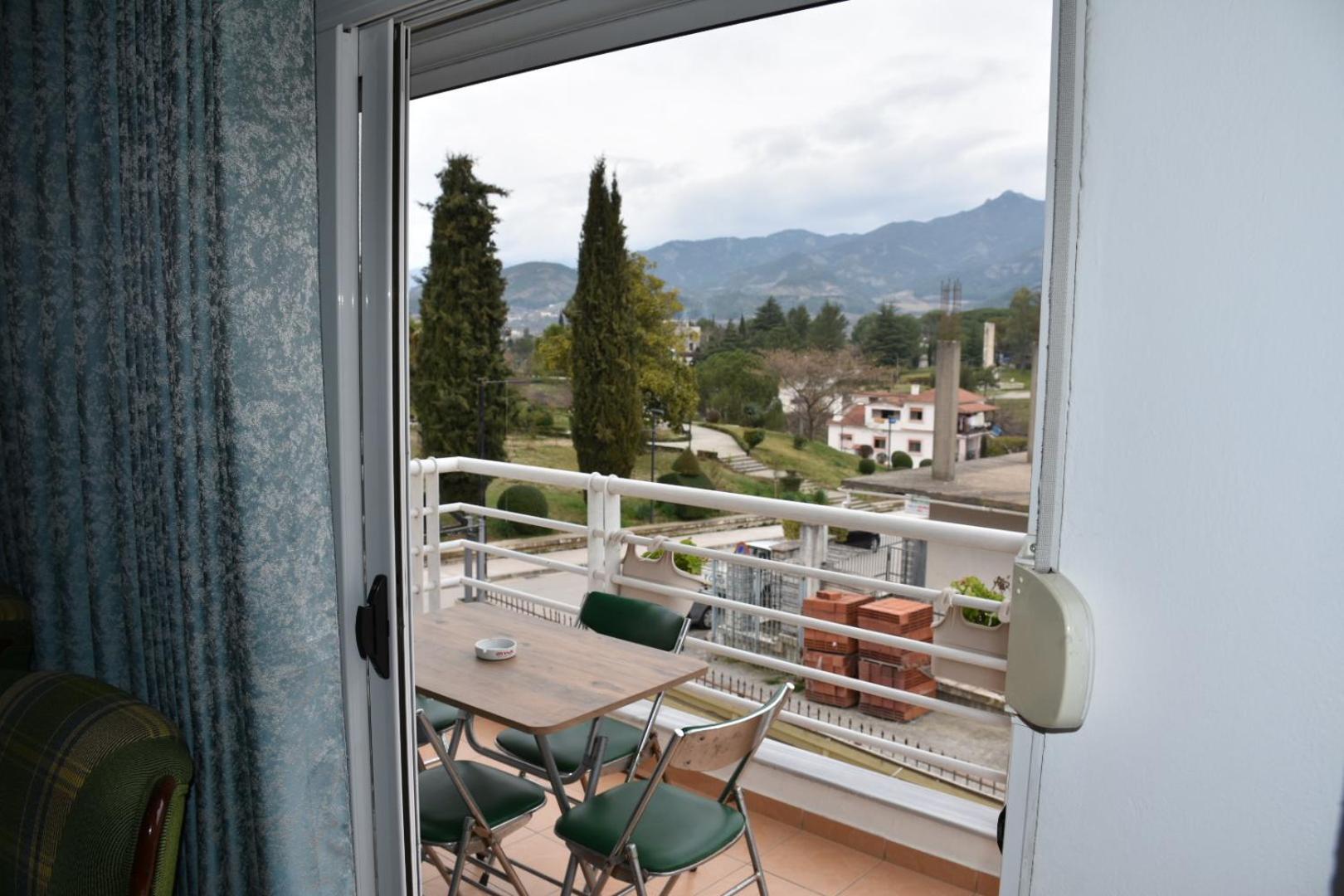 Leo Apartment Përmet Exterior foto